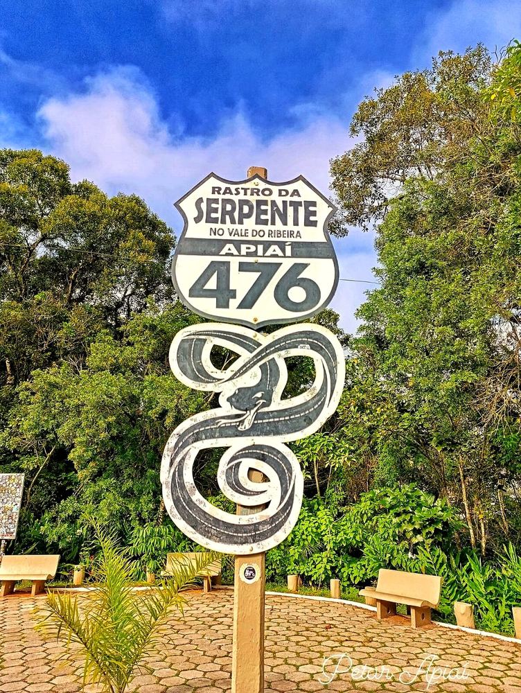 Placa do Rastro da Serpente, rodovia SP-250, Apiaí/SP